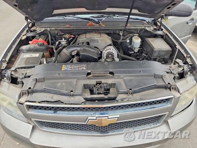 Zdjęcie 11 z 12 samochodu: 2005 CHEVROLET TAHOE K1500 VIN:1GNFK13048J230417 - miniatura