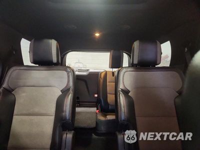 Zdjęcie 10 z 13 samochodu: 2017 FORD EXPLORER XLT VIN:1FM5K8D88HGC54553 - miniatura