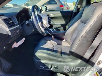 Zdjęcie 7 z 13 samochodu: 2012 LEXUS CT 200 VIN:JTHKD5BH8C2112341 - miniatura