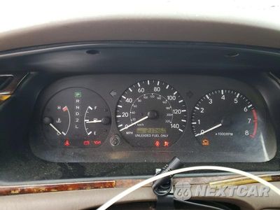 Zdjęcie 9 z 13 samochodu: 1999 TOYOTA CAMRY LE VIN:JT2BG28K0X0361463 - miniatura