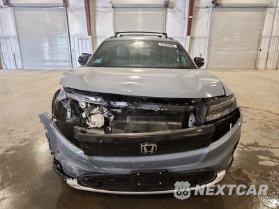 Piąte zdjęcie samochodu w środku: 2025 HONDA PROLOGUE TOUR VIN:3GPKHXRJ3SS517714 - miniatura
