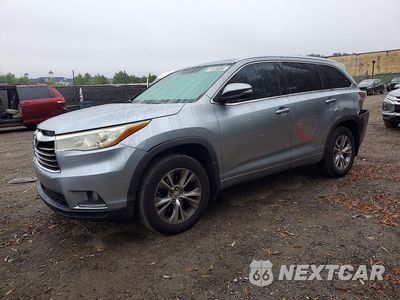 2015 TOYOTA HIGHLANDER XLE 5TDJKRFH5FS158467 - główne zdjęcie licytacji z USA - miniatura