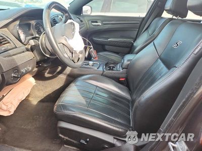 Zdjęcie 7 z 12 samochodu: 2015 CHRYSLER 300 S VIN:2C3CCAGG0FH831410 - miniatura