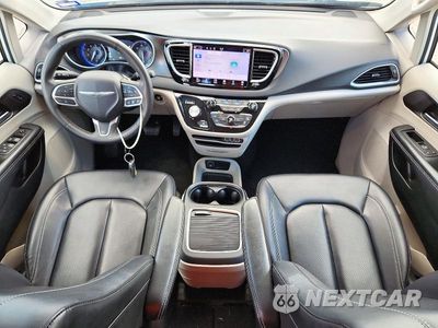 Zdjęcie 8 z 14 samochodu: 2024 CHRYSLER PACIFICA TOURING L VIN:2C4RC1BG7RR125045 - miniatura