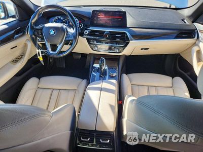 Zdjęcie 8 z 12 samochodu: 2018 BMW 530E VIN:WBAJA9C55JB253332 - miniatura