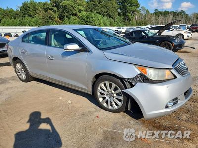 Czwarte zdjęcie samochodu z boku: 2013 BUICK LACROSSE VIN:1G4GC5E32DF192574 - miniatura