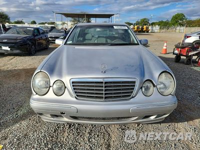 Piąte zdjęcie samochodu w środku: 2002 MERCEDES-BENZ E 320 VIN:WDBJF65JX2B415405 - miniatura