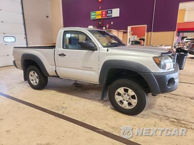 Czwarte zdjęcie samochodu z boku: 2010 TOYOTA TACOMA BASE VIN:5TEPX4EN7AZ687341 - miniatura