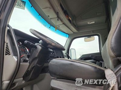 Zdjęcie 7 z 13 samochodu: 2022 KENWORTH CONSTRUCTION T680 VIN:1XKYDP9X7NJ478938 - miniatura