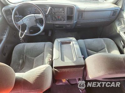 Zdjęcie 8 z 12 samochodu: 2004 CHEVROLET SILVERADO C1500 VIN:2GCEC13T141335139 - miniatura