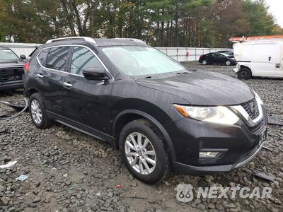 Czwarte zdjęcie samochodu z boku: 2018 NISSAN ROGUE S VIN:KNMAT2MV0JP609899 - miniatura
