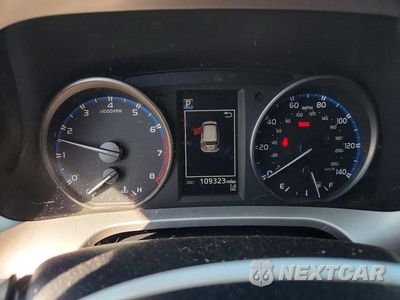 Zdjęcie 9 z 13 samochodu: 2017 TOYOTA RAV4 LE VIN:JTMZFREV1HJ123598 - miniatura