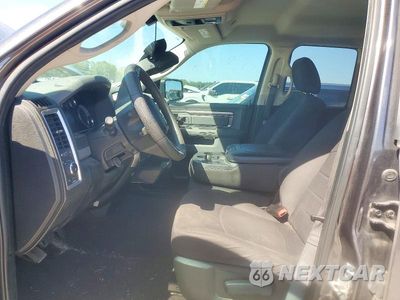 Zdjęcie 7 z 12 samochodu: 2019 RAM 1500 CLASSIC SLT VIN:1C6RR6GG6KS676163 - miniatura