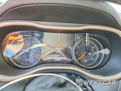 Zdjęcie 9 z 13 samochodu: 2015 JEEP CHEROKEE LIMITED VIN:1C4PJLDB3FW678093 - miniatura