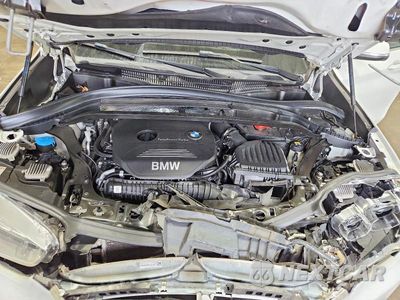 Zdjęcie 12 z 13 samochodu: 2017 BMW X1 XDRIVE28I VIN:WBXHT3Z32H4A55049 - miniatura