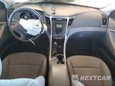 Zdjęcie 8 z 13 samochodu: 2011 HYUNDAI SONATA GLS VIN:5NPEB4AC0BH050709 - miniatura