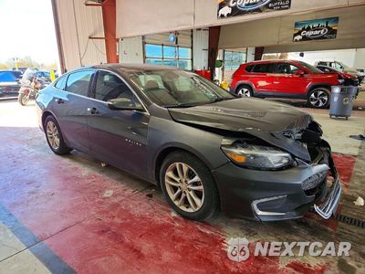 Czwarte zdjęcie samochodu z boku: 2018 CHEVROLET MALIBU LT VIN:1G1ZD5ST8JF104114 - miniatura
