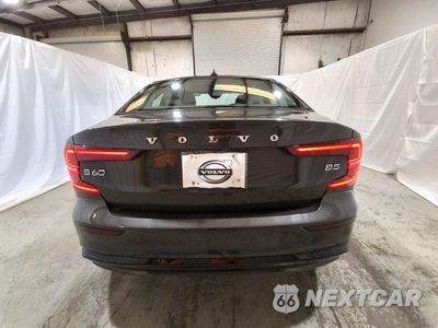 Zdjęcie 6 z 12 samochodu: 2024 VOLVO S60 CORE VIN:7JRL12FK2RG318528 - miniatura