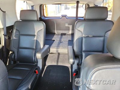 Zdjęcie 10 z 14 samochodu: 2019 CHEVROLET TAHOE C1500 PREMIER VIN:1GNSCCKC7KR147172 - miniatura