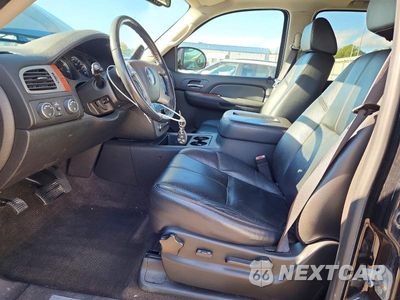 Zdjęcie 7 z 13 samochodu: 2008 GMC YUKON XL K1500 VIN:1GKFK16358J236603 - miniatura