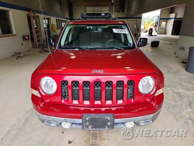 Piąte zdjęcie samochodu w środku: 2016 JEEP PATRIOT SPORT VIN:1C4NJRBB5GD512376 - miniatura
