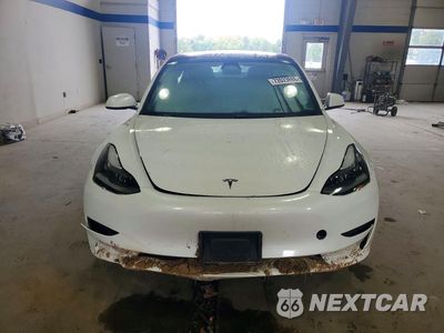 Piąte zdjęcie samochodu w środku: 2023 TESLA MODEL 3 VIN:5YJ3E1EB7PF393487 - miniatura