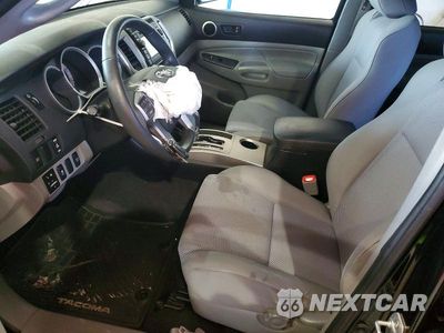 Zdjęcie 7 z 12 samochodu: 2013 TOYOTA TACOMA V6 VIN:3TMLU4EN2DM119796 - miniatura