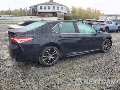 Trzecie zdjęcie samochodu z tyłu: 2020 TOYOTA CAMRY SE VIN:4T1G11BK8LU019114 - miniatura