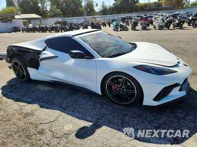 Czwarte zdjęcie samochodu z boku: 2024 CHEVROLET CORVET STINGRAY 1LT VIN:1G1YA2D45R5102668 - miniatura
