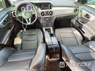 Zdjęcie 8 z 13 samochodu: 2015 MERCEDES-BENZ GLK 350 VIN:WDCGG5HB0FG434135 - miniatura