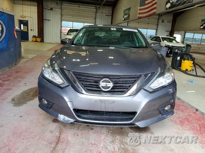 Piąte zdjęcie samochodu w środku: 2017 NISSAN ALTIMA 2.5 SV VIN:1N4AL3AP3HC176629 - miniatura