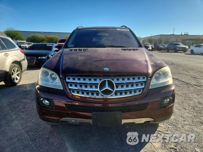 Piąte zdjęcie samochodu w środku: 2006 MERCEDES-BENZ ML 500 VIN:4JGBB75EX6A060947 - miniatura