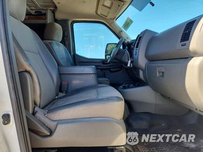 Zdjęcie 10 z 13 samochodu: 2016 NISSAN NV 2500 HD SV VIN:1N6AF0KY5GN816346 - miniatura