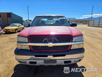 Piąte zdjęcie samochodu w środku: 2004 CHEVROLET SILVERADO K1500 VIN:1GCEK19T84E189816 - miniatura