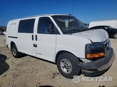 Czwarte zdjęcie samochodu z boku: 2019 GMC SAVANA G2500 VIN:1GTW7AFG8K1328618 - miniatura
