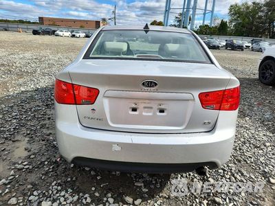 Zdjęcie 6 z 12 samochodu: 2012 KIA FORTE EX VIN:KNAFU4A25C5571817 - miniatura