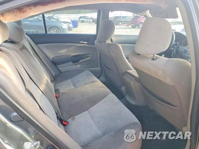 Zdjęcie 10 z 13 samochodu: 2010 HONDA ACCORD LXP VIN:1HGCP2F45AA022412 - miniatura