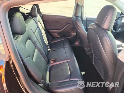 Zdjęcie 10 z 12 samochodu: 2022 TESLA MODEL Y VIN:7SAYGDEF1NF403340 - miniatura