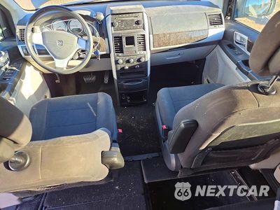 Zdjęcie 8 z 13 samochodu: 2010 DODGE GRAND CARAVAN SXT VIN:2D4RN5D15AR433848 - miniatura