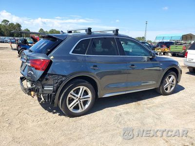 Trzecie zdjęcie samochodu z tyłu: 2021 AUDI Q5 E PREMIUM PLUS VIN:WA1E2AFY5M2028559 - miniatura