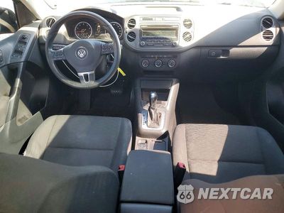 Zdjęcie 8 z 13 samochodu: 2013 VOLKSWAGEN TIGUAN S VIN:WVGAV3AXXDW592458 - miniatura
