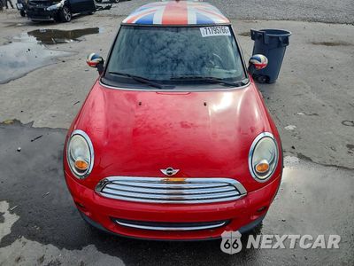 Piąte zdjęcie samochodu w środku: 2012 MINI COOPER S VIN:WMWSU3C57CT254715 - miniatura