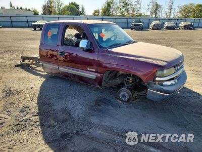 Czwarte zdjęcie samochodu z boku: 2002 CHEVROLET SILVERADO C1500 VIN:2GCEC19X821224837 - miniatura