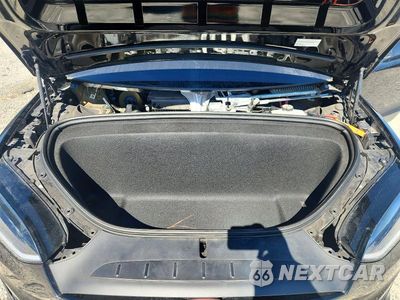 Zdjęcie 11 z 13 samochodu: 2024 TESLA MODEL X VIN:7SAXCBE67RF446324 - miniatura