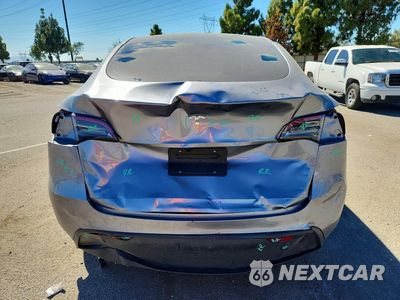 Zdjęcie 6 z 13 samochodu: 2025 TESLA MODEL Y VIN:7SAYGDED9SF320183 - miniatura