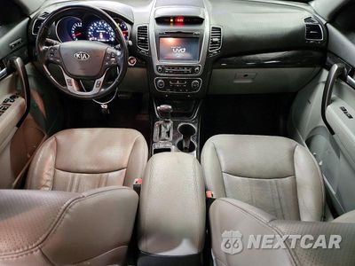 Zdjęcie 8 z 13 samochodu: 2015 KIA SORENTO SX VIN:5XYKWDA74FG589728 - miniatura