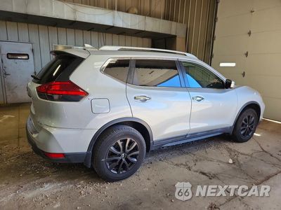 Trzecie zdjęcie samochodu z tyłu: 2017 NISSAN ROGUE SV VIN:5N1AT2MV4HC896399 - miniatura
