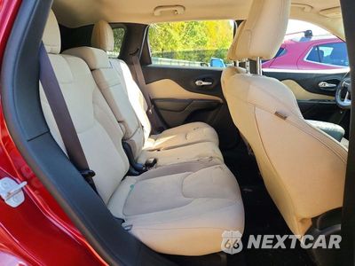Zdjęcie 11 z 14 samochodu: 2016 JEEP CHEROKEE LATITUDE VIN:1C4PJLCBXGW234051 - miniatura
