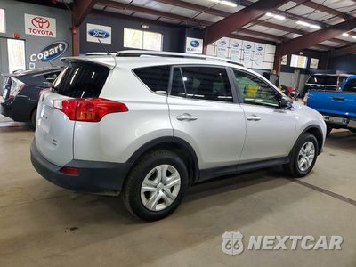 Trzecie zdjęcie samochodu z tyłu: 2013 TOYOTA RAV4 LE VIN:JTMBFREV8D5002135 - miniatura