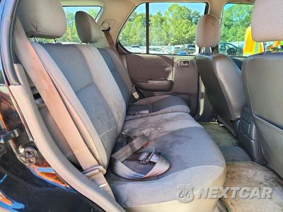 Zdjęcie 11 z 13 samochodu: 2004 ISUZU RODEO S VIN:4S2CK58W744315524 - miniatura